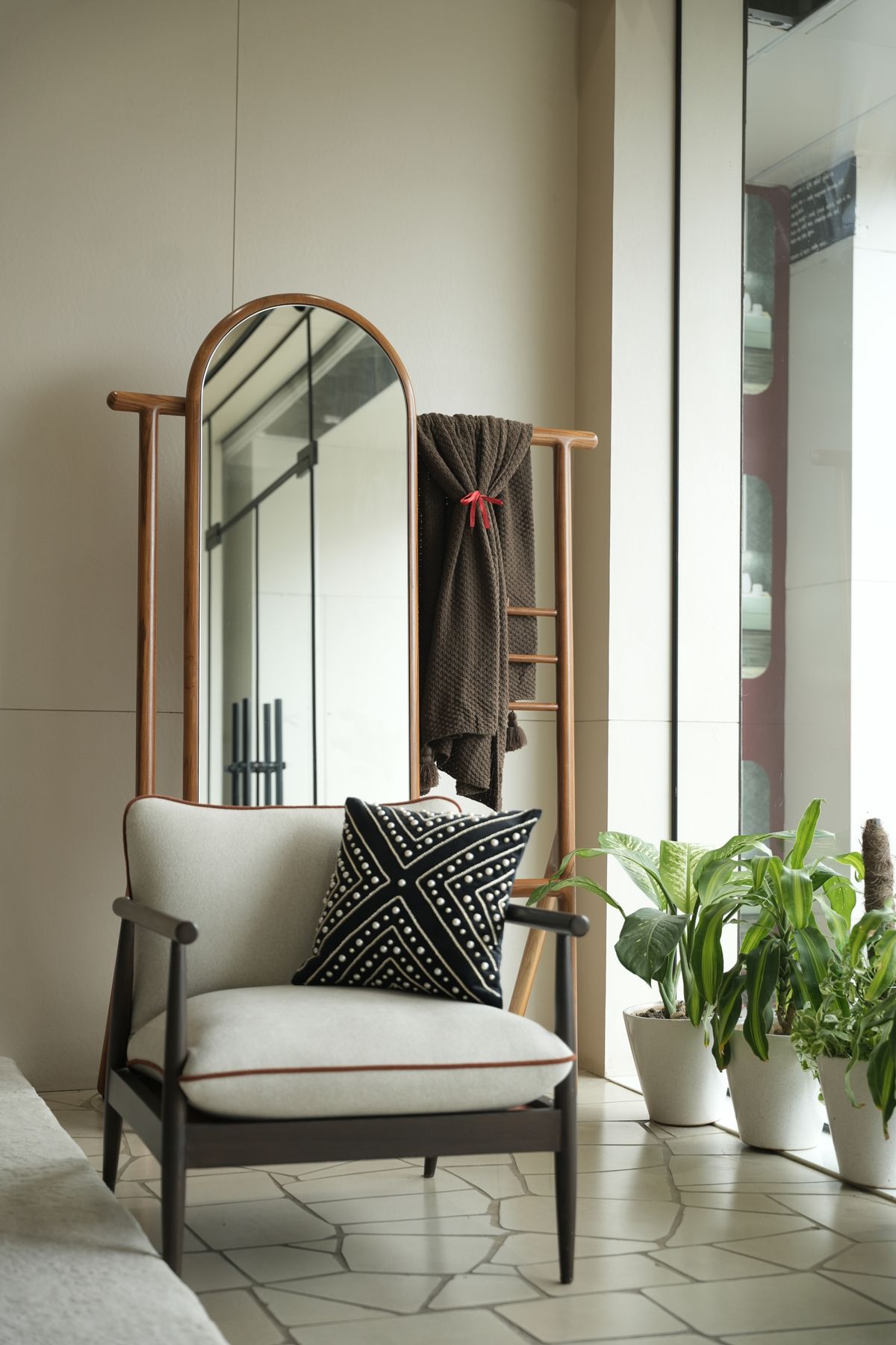 Mirrors and styling pieces at Drape Shoppe, Surat